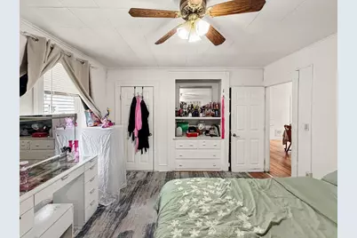 28 Meadow St, Fall River, MA 02720 - Photo 12
