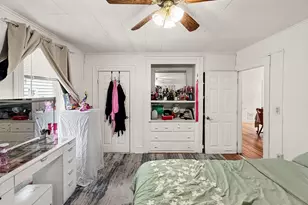 28 Meadow St, Fall River, MA 02720 - Photo 12