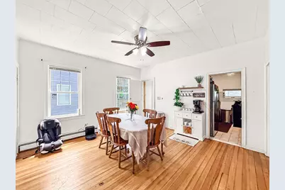 28 Meadow St, Fall River, MA 02720 - Photo 4