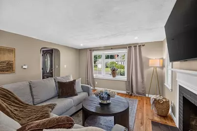 20 Westernview Cir, East Longmeadow, MA 01028 - Photo 6