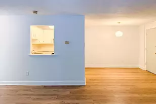 599 Old West Central St, Franklin, MA 02038 - Photo 6