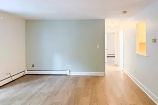 599 Old West Central St, Franklin, MA 02038 - Photo 8