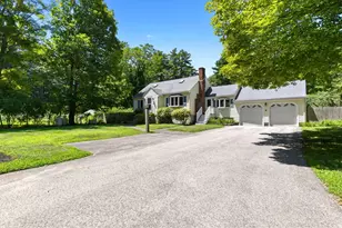10 Standley St, Beverly, MA 01915 - Photo 2