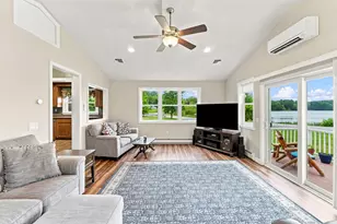 71 School St, Upton, MA 01568 - Photo 8
