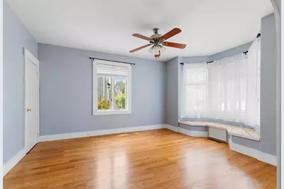 18 Willow Ave, Salem, MA 01970 - Photo 6