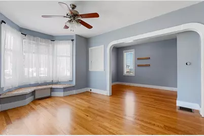 18 Willow Ave, Salem, MA 01970 - Photo 8