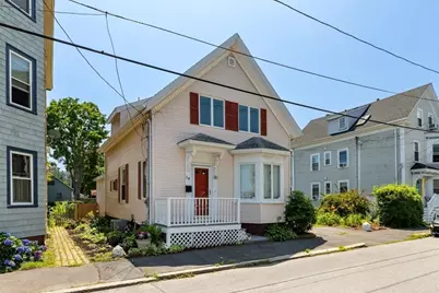 18 Willow Ave, Salem, MA 01970 - Photo 2
