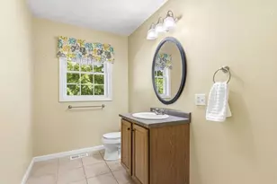 102 Cathedral Dr, Attleboro, MA 02703 - Photo 18