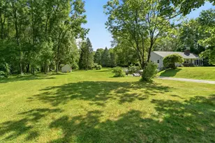 109 Providence St, Uxbridge, MA 01569 - Photo 2