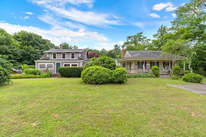 643 Main St, Harwich, MA 02645 - Photo 1
