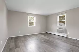 9 Cross St, Chelmsford, MA 01863 - Photo 14