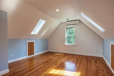 22 W Center St, Northampton, MA 01062 - Photo 32