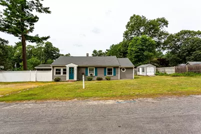 58 Chestnut Rd, Halifax, MA 02338 - Photo 1