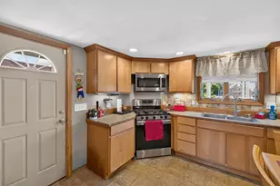 117 Bridge St, Fairhaven, MA 02719 - Photo 8