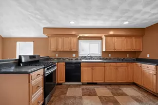 14 Forestvale Rd, Boston, MA 02136 - Photo 10
