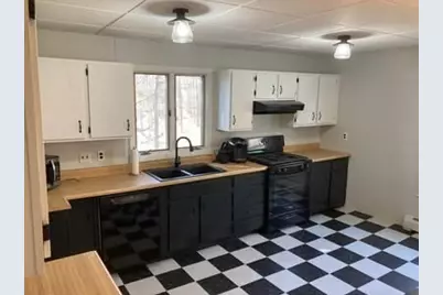 8 Hawes St, Fitchburg, MA 01420 - Photo 20