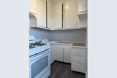 103 Tecumseh St #2, Fall River, MA 02721 - Photo 8