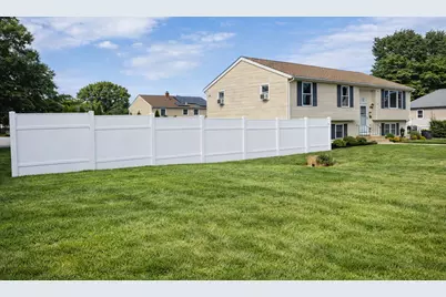 37 Leigh Street, Seekonk, MA 02771 - Photo 2