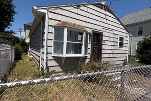 61 Taber St, New Bedford, MA 02740 - Photo 1