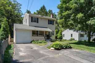18 Lodge Rd, Wayland, MA 01778 - Photo 2