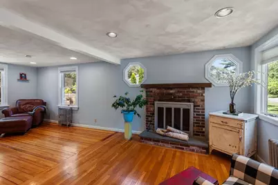 18 Lodge Road, Wayland, MA 01778 - Photo 4