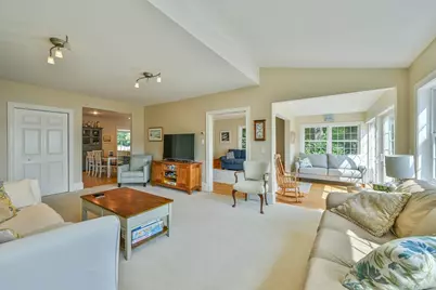 261 Thompson Road, Webster, MA 01570 - Photo 12