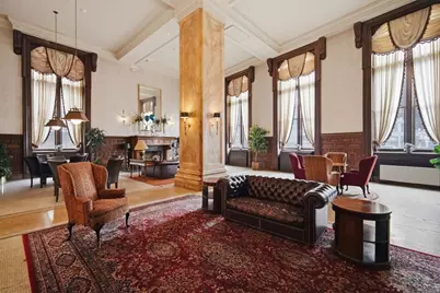 140 Chestnut #205, Springfield, MA 01103 - Photo 2