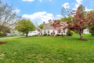 29 Rinnock Rd, Fitchburg, MA 01420 - Photo 2
