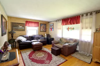 37 Philip St, Ludlow, MA 01056 - Photo 8