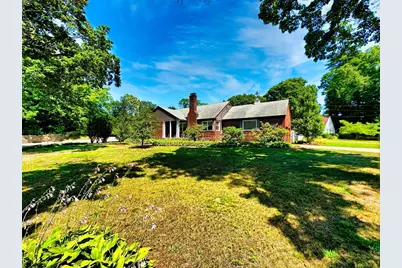 24 Locust Rd, Methuen, MA 01844 - Photo 2