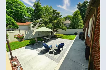 24 Locust Rd, Methuen, MA 01844 - Photo 6