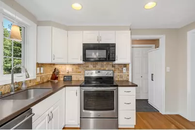 104 Kimball Rd, Amesbury, MA 01913 - Photo 8