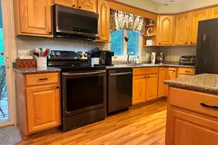 140 Prospect Hill St, Taunton, MA 02780 - Photo 10
