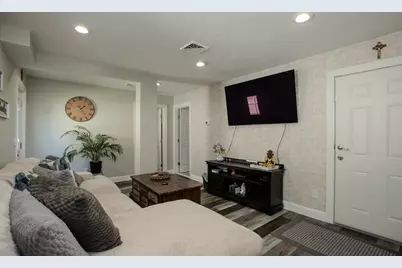 58 Manchester St, Fall River, MA 02721 - Photo 26