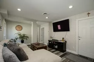 58 Manchester St, Fall River, MA 02721 - Photo 26