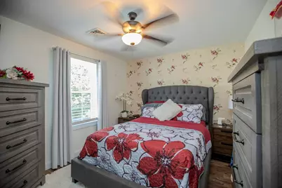 58 Manchester St, Fall River, MA 02721 - Photo 18