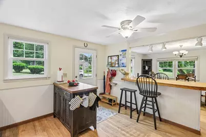 8 Foster St, Oxford, MA 01540 - Photo 20