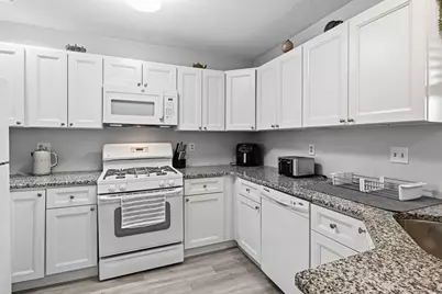 13 Ash Ln #13, Agawam, MA 01001 - Photo 4