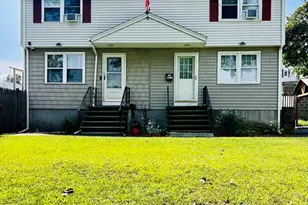 82 E St, Lowell, MA 01851 - Photo 1