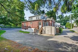 22 Fruit St, Leominster, MA 01453 - Photo 38