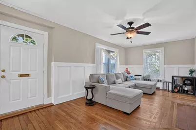 22 Fruit St, Leominster, MA 01453 - Photo 4