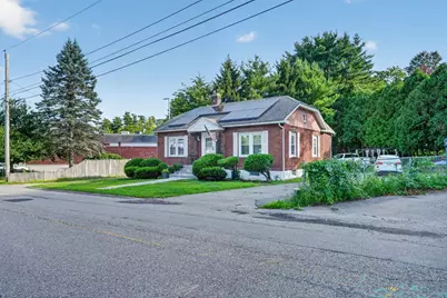 22 Fruit St, Leominster, MA 01453 - Photo 2