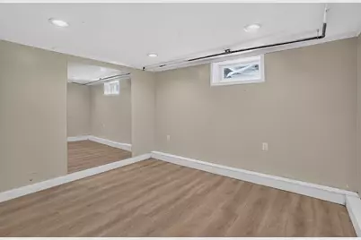 22 Fruit St, Leominster, MA 01453 - Photo 30