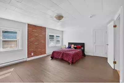 22 Fruit St, Leominster, MA 01453 - Photo 26
