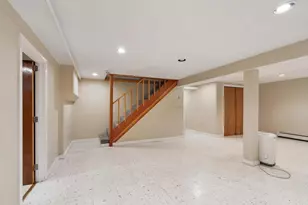 5 Hemlock St, Beverly, MA 01915 - Photo 28