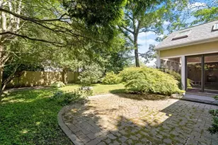 5 Hemlock St, Beverly, MA 01915 - Photo 4