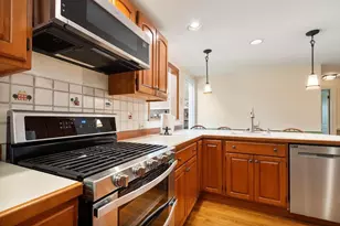 5 Hemlock St, Beverly, MA 01915 - Photo 14
