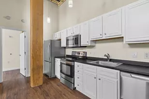 146 Court St, Brockton, MA 02302 - Photo 6