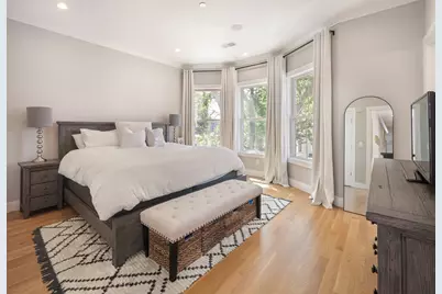 854 E Broadway St #3, Boston, MA 02127 - Photo 12