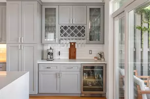 854 E Broadway St, Boston, MA 02127 - Photo 8